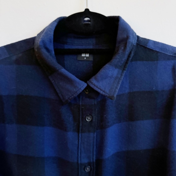 UNIQLO Blue Buffalo Check Flannel Button Up - Picture 4 of 7